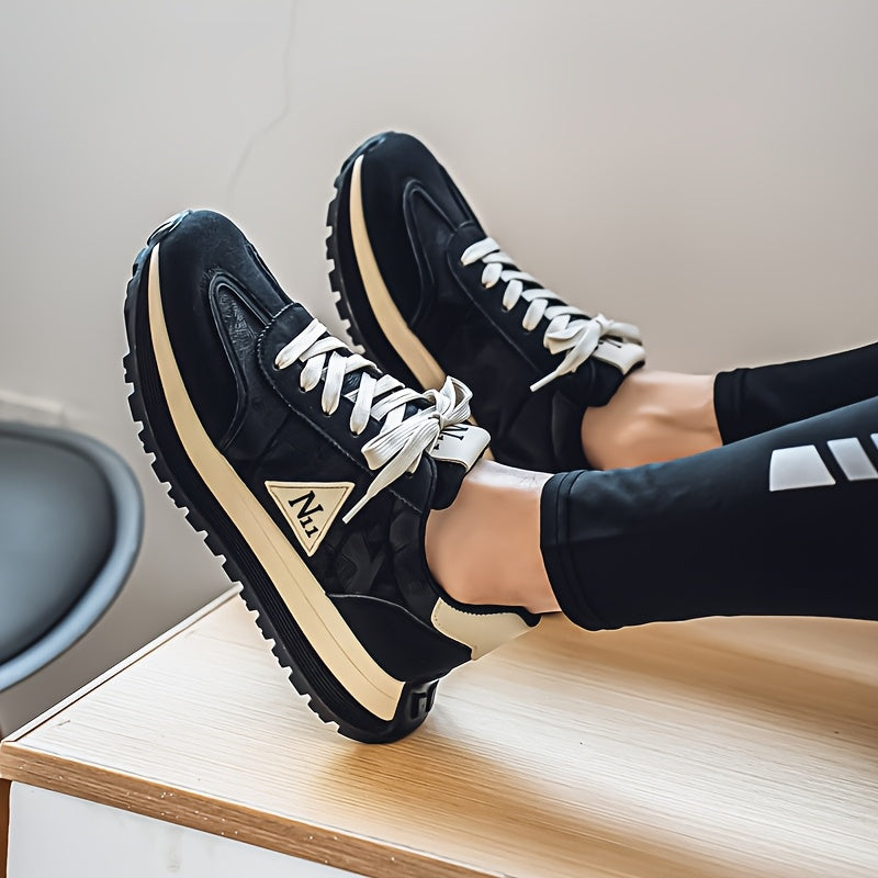 Stylish and Comfortable Men's Sneakers - Perfect Choice for Casual and Stylish Combinations