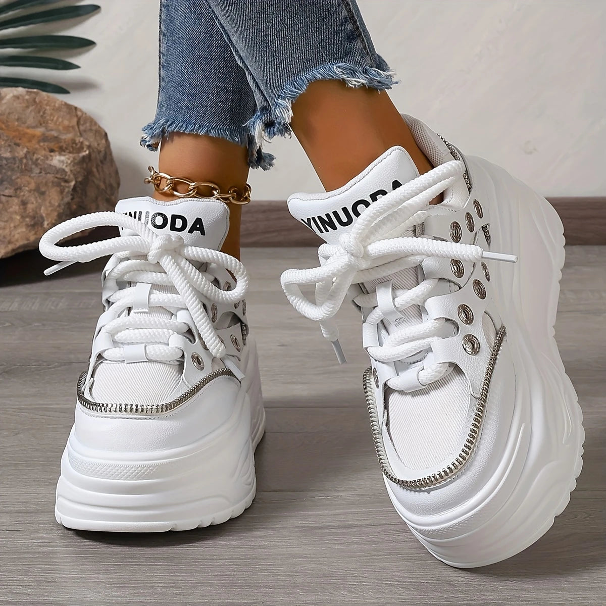 Powerful Steps with 8 cm Heeled Shoes at the Peak of Elegance