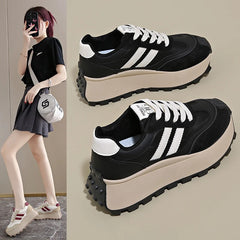 Londra Ruhuyla Yüksel: 6 CM Platform Sneaker – 3 Renk Seçeneği