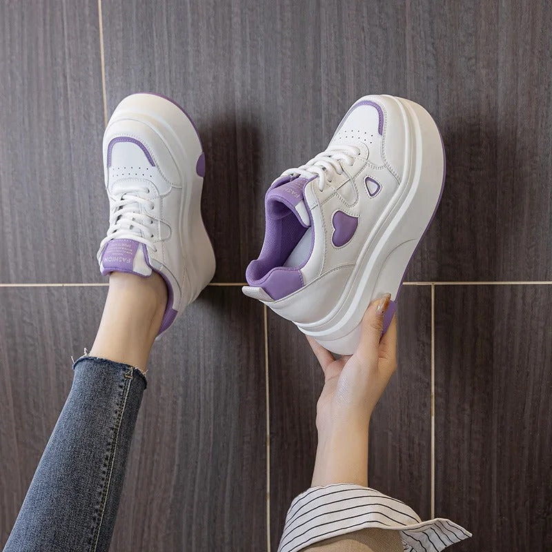 Aşk Dolu Adımlar! 8cm Kalp Detaylı Platform Sneaker Stoklarda