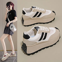 Londra Ruhuyla Yüksel: 6 CM Platform Sneaker – 3 Renk Seçeneği