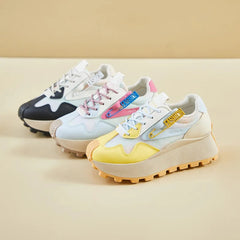 Stilini Zirveye Taşı: Renkli 6 CM Platform Sneaker Modası!