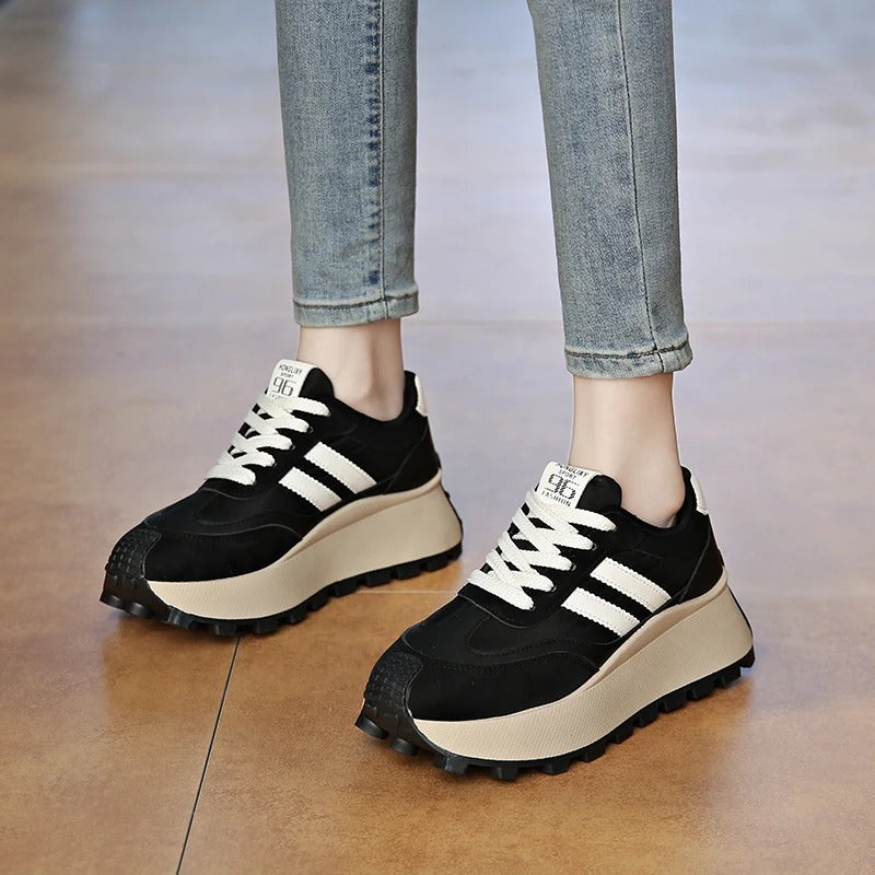 Londra Ruhuyla Yüksel: 6 CM Platform Sneaker – 3 Renk Seçeneği