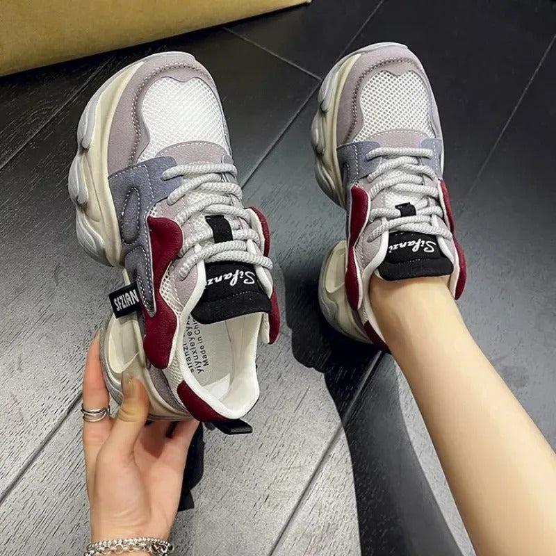 Estetik ve Konfor: 6 cm Topuklu Nefes Alan Platform Ayakkabısı