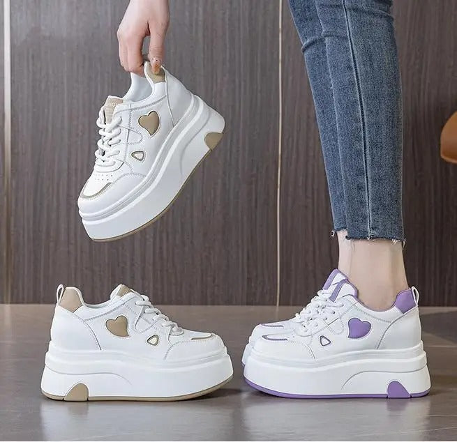Aşk Dolu Adımlar! 8cm Kalp Detaylı Platform Sneaker Stoklarda